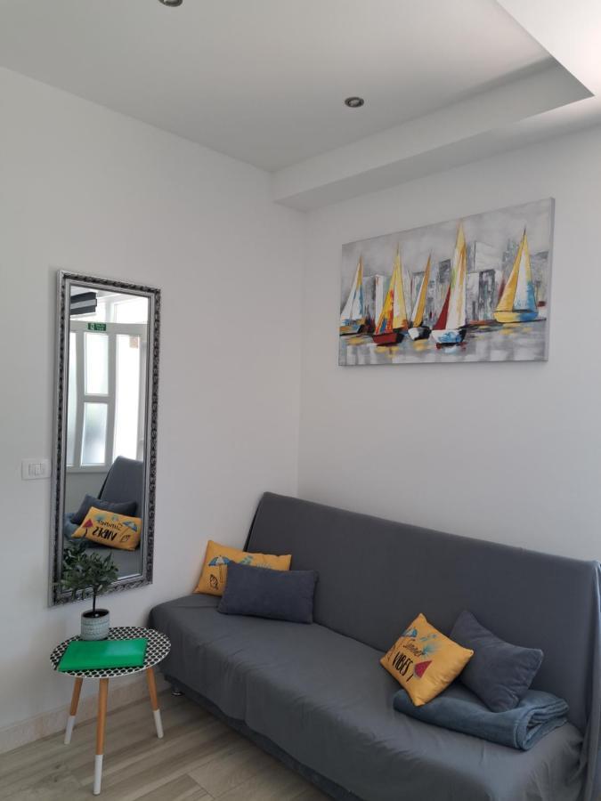 Apartman Dupin ดูกีรัท ภายนอก รูปภาพ